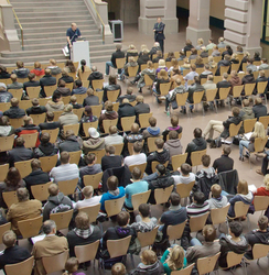 Malte Maa&szlig; berichtet &uuml;ber die Studienbedingungen in Holzminden